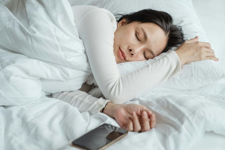Lucid dreams allow dreamers to realize that they are dreaming and, in some cases, modify the content of their dreams.