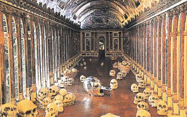 El grupo Mondongo inaugurará en la Bienal de la Performance el espacio de experimentación DOYDAS.