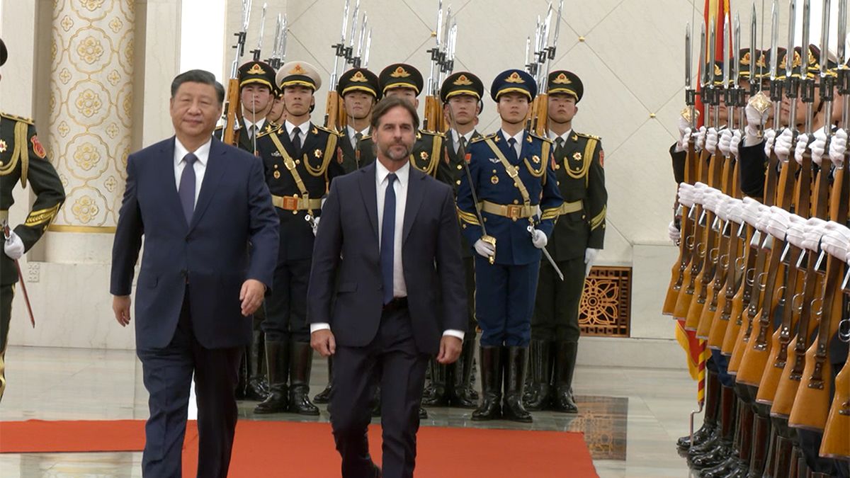 Lacalle Pou’s curious gift to Xi Jinping