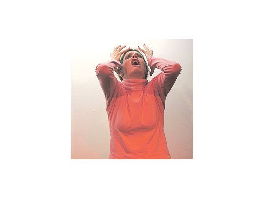 Valeria Lois en «La mujer puerca», una de las obras que se podrán ver en el «Festival Escena 2012», que se realizará  entre mañana y el 27 de octubre en más de 20 salas de la ciudad.