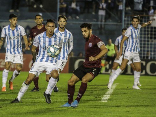 El Grana lo pudo dar vuelta, pero el Decano lo igualó en la última pelota.