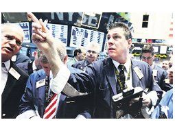 Las empresas financieras que emplean los mecanismos de trading de alta frecuencia habrían sido las responsables del “flash crash” de la Bolsa de Wall Street en 2010, aseguran sus críticos. Agencias gubernamentales como la SEC y el FBI las tienen en su mira por desestabilizar los mercados.