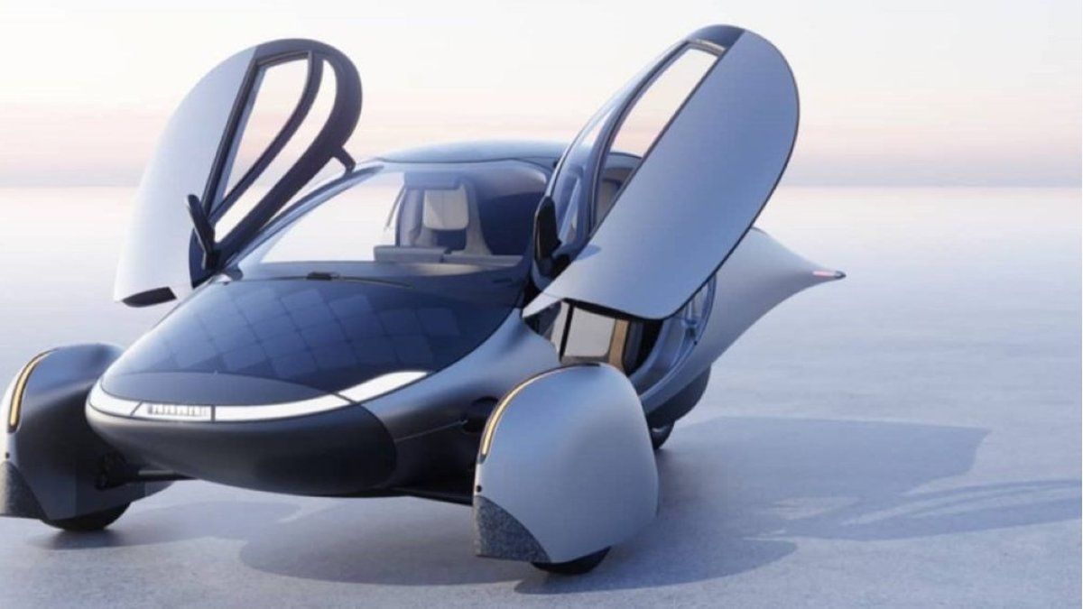 They launch a three-wheeled car that charges with the sun: how it works
