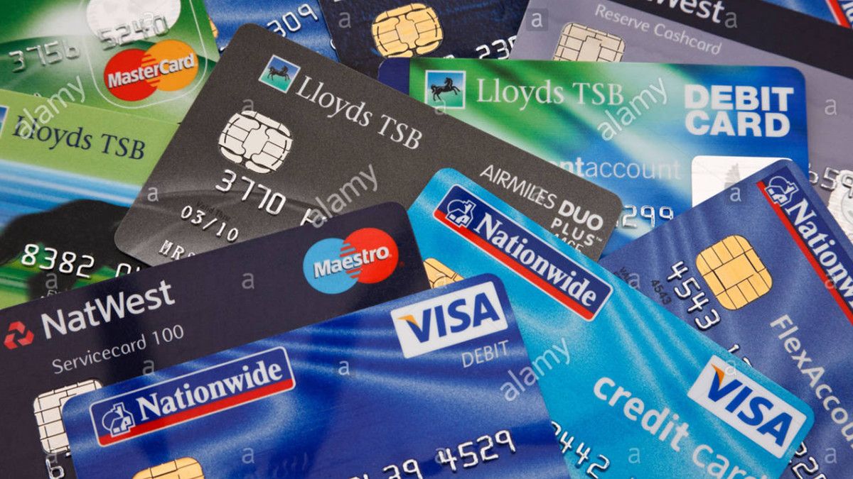 Presentan proyecto para facilitar el uso de tarjetas de débito en comercios