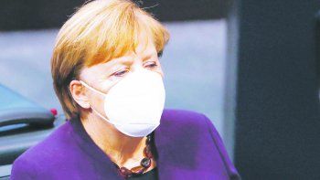 FIGURA. La canciller de Alemania, Angela Merkel, es una de las jefas de Gobierno mejor ponderadas de Europa. Sin embargo, aun así no escapa a las críticas por la lentitud de la vacunación.