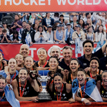 Las Leonas celebraron su tercer título mundial en Países Bajos.