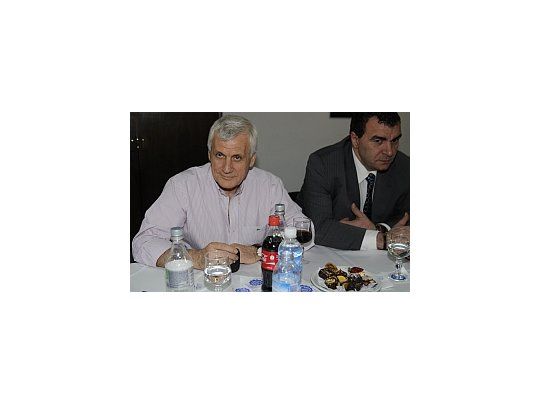 El metalúrgico Antonio Caló durante una reunión con sindicalistas antimoyanistas.