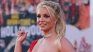 Britney Spears comenzó su carrera como solista en 1998, pero antes de eso formó parte una girlband brevemente. Britney Spears comenzó su carrera como solista en 1998, pero antes de eso formó parte una girlband brevemente.