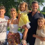 Martín Demichelis junto a sus tres hijos y a su expareja, Evangelina Anderson. Martín Demichelis junto a sus tres hijos y a su expareja, Evangelina Anderson.