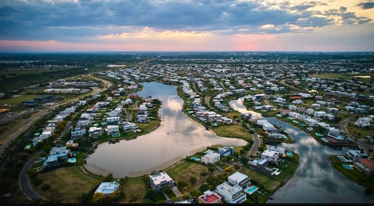 Vista aérea de Puertos, en el partido de Escobar Vista aérea de Puertos, en el partido de Escobar