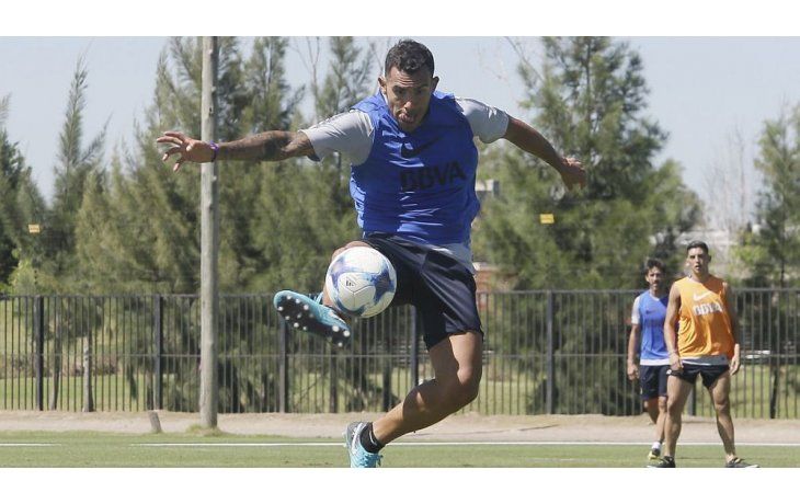 Tevez hizo su primera práctica con pelota tras su nuevo regreso a Boca