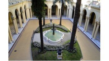 El Patio de las Palmeras vacio.