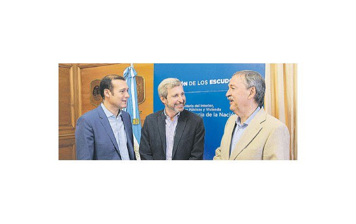 ámbito.com | GOBERNADORES. Rogelio Frigerio recibió ayer a cuatro gobernadores en Casa Rosada. Omar Gutiérrez (Neuquén) y Juan Schiaretti (Córdoba) ocuparon el primer turno. Luego estuvo con Sergio Casas (La Rioja) y Sergio Uñac (San Juan).