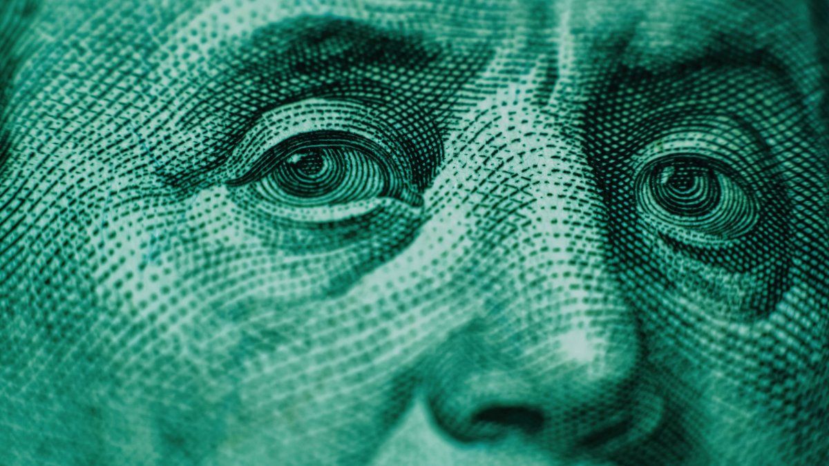 The blue dollar reached its highest value in two and a half months