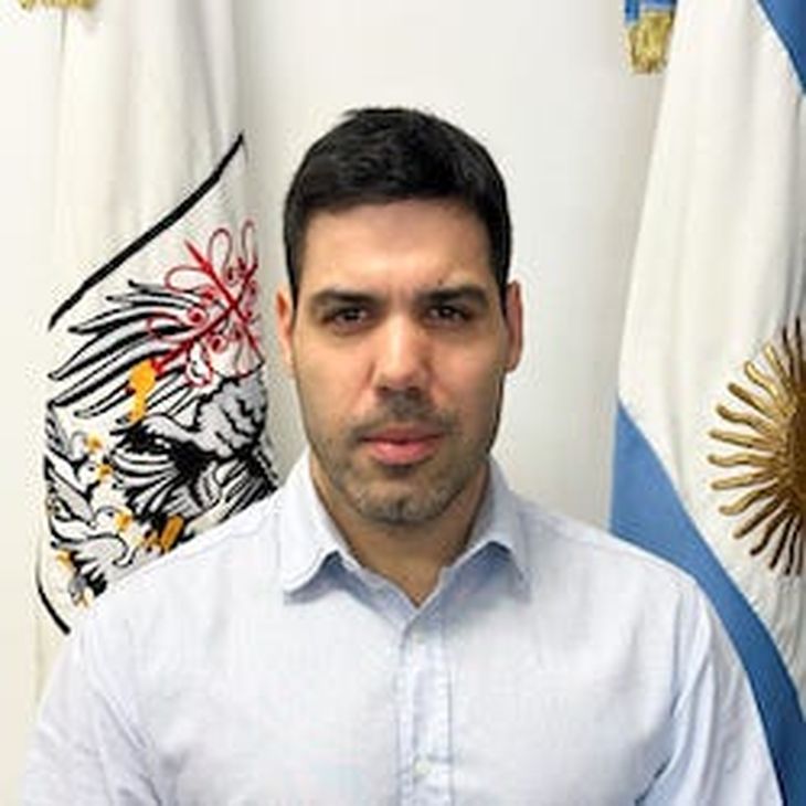 Ezequiel Dalgio viene de ser subsecretario de Relaciones con la Comunidad y Atención a la Víctima de la Ciudad. Ezequiel Dalgio viene de ser subsecretario de Relaciones con la Comunidad y Atención a la Víctima de la Ciudad.