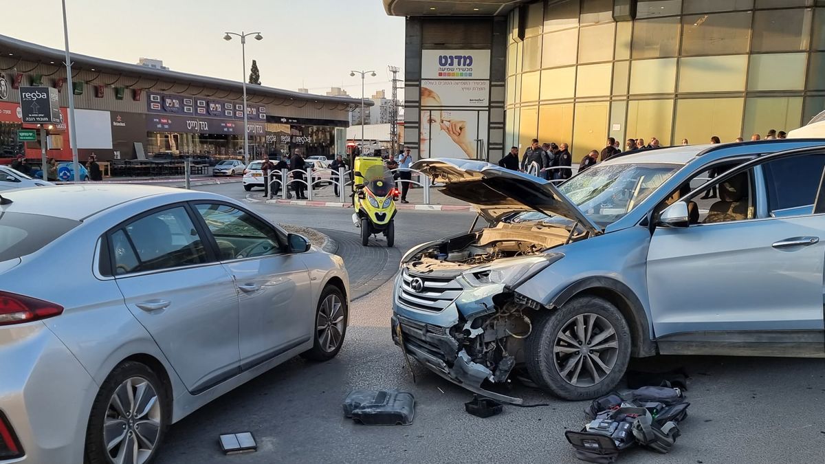 At least three killed in a knife attack in Israel