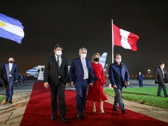 Alberto Fernández Perú.jpeg