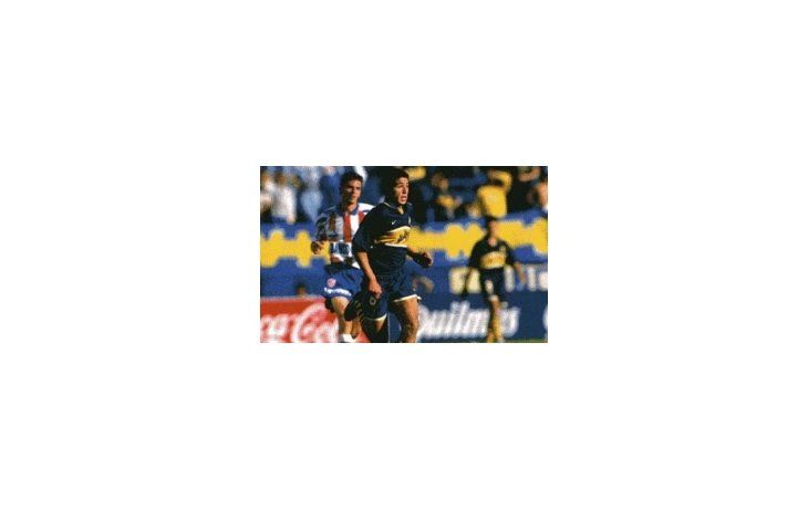 Riquelme dando sus primeros pasos en primera frente a Unión hace 15 años.