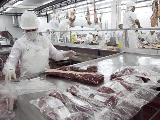 Las exportaciones de carne vacuna crecieron casi 20% en el primer cuatrimestre.