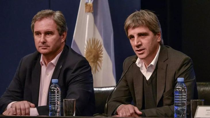 Fue jefe de Gabinete de Luis Caputo en el Ministerio de Finanzas y participó en las negociaciones con el Fondo Monetario Internacional. Fue jefe de Gabinete de Luis Caputo en el Ministerio de Finanzas y participó en las negociaciones con el Fondo Monetario Internacional.