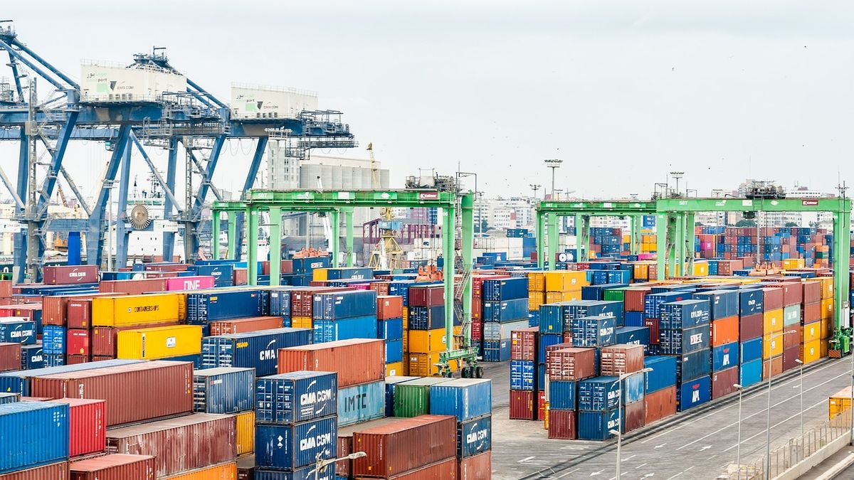 Exports grew for the second month in a row and confirm their recovery