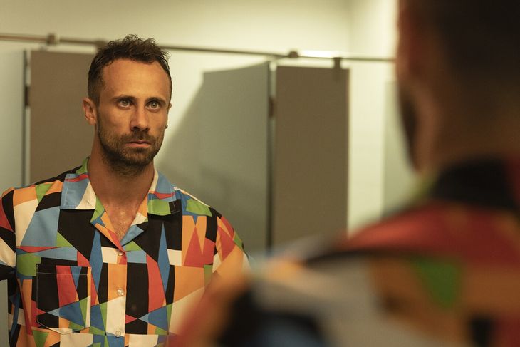 Una de las series más intensas de Disney irrumpe con una historia real, dolorosa y valiente que te sumerge en la oscuridad de una adicción. Una de las series más intensas de Disney irrumpe con una historia real, dolorosa y valiente que te sumerge en la oscuridad de una adicción.