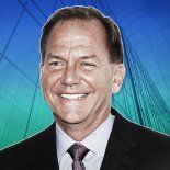 Rechazó ir a la universidad y ganó millones a su manera. Rechazó ir a la universidad y ganó millones a su manera.