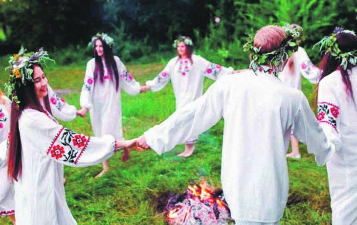 ámbito.com | espec Cine2.jpg