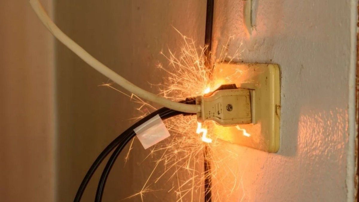 Which appliance must be unplugged after use?