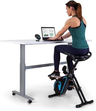 Millones pasan horas frente a la pantalla; este invento transforma el home office en una rutina activa sin perder productividad ni comodidad.   Millones pasan horas frente a la pantalla; este invento transforma el home office en una rutina activa sin perder productividad ni comodidad.