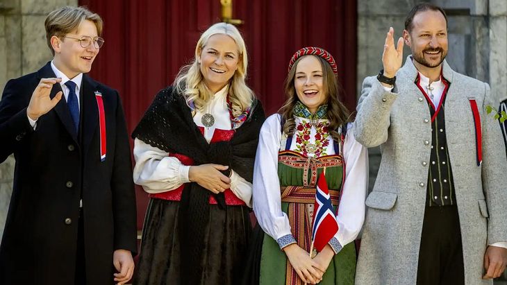 Ingrid Alexandra from Norway with her family. Ingrid Alexandra from Norway with her family.
