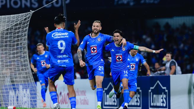 Cruz Azul golea a Vancouver en la final.