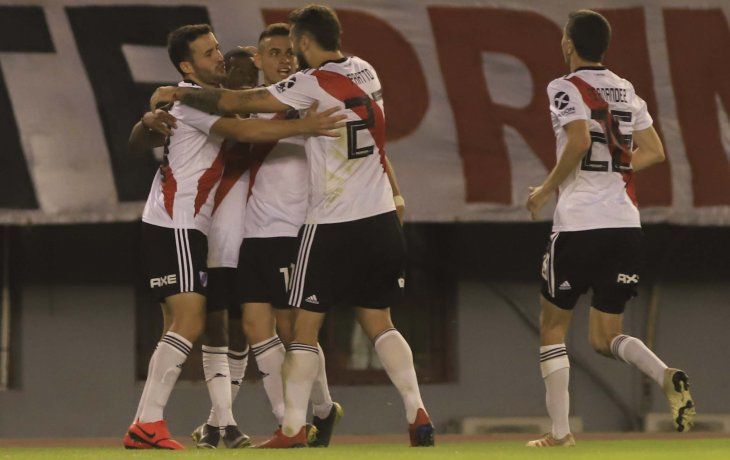 Baile, goles y clasificación: River aplastó a Aldosivi y es el primero en llegar a cuartos