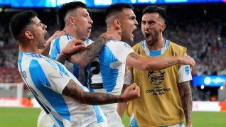 Lo gritan todos. Lautaro convirtió y la Selección venció a Chile por la mínima