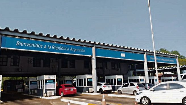 Reactivación. La retorno de turistas a Iguazú vía Brasil es clave para la economía misionera.