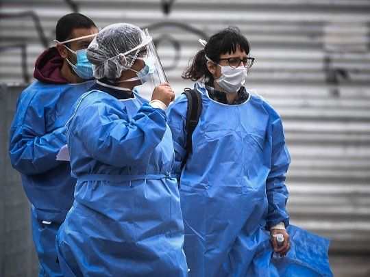 El número de casos descartados hasta el sábado es de 166.443 (por laboratorio y por criterio clínico/epidemiológico), el total de personas recuperadas es de 9.891 y las personas con infección en curso son 20.844.