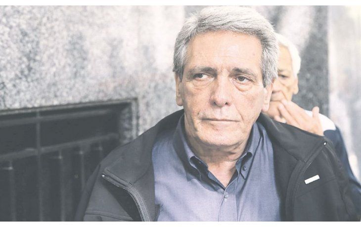Carlos Acuña