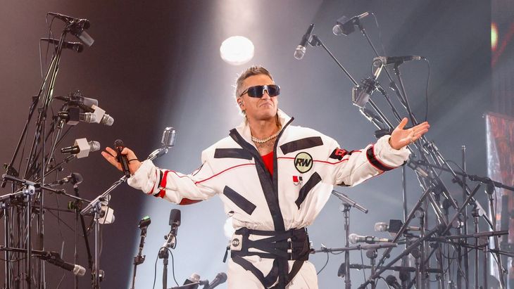 Cancel Robbie Williams show in Türkiye after threats and accusations of “Zionist”
