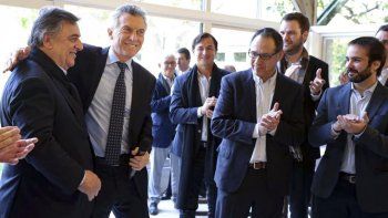 Macri, junto a los diputados de Cambiemos en Olivos.&nbsp;