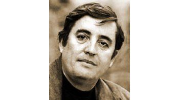 ámbito.com | Para Luis García Montero cuando la poesía renuncia al lector, como la de quienes confunden calidad con dificultad, acaba oliendo a cerrado.