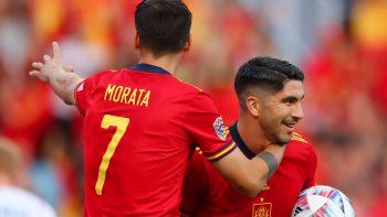 España tomó el mando de su grupo tras el triunfo ante República Checa y el tropiezo de Portugal.&nbsp;
