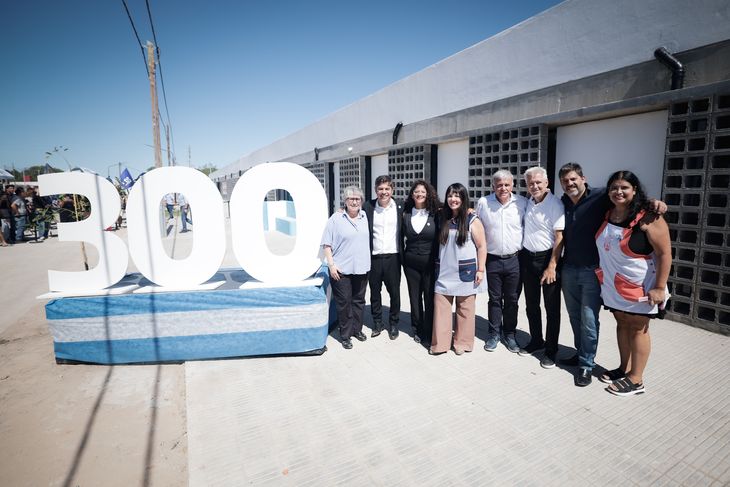Kicillof contrastó la obra pública de Buenos Aires con la parálisis nacional. Kicillof contrastó la obra pública de Buenos Aires con la parálisis nacional.
