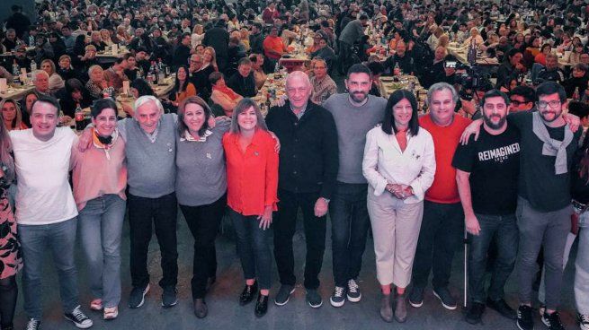 El Partido Socialista santafesino definió orgánicamente su respaldo a Massa.