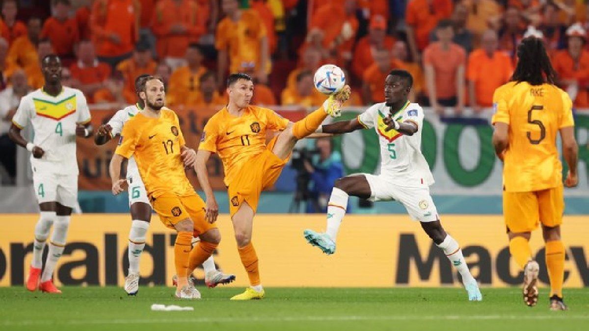 Mundial de Qatar 2022: Holanda derrotó a Senegal por 2-0