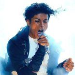 Jaafar Jackson, sobrino del cantante, protagoniza la película. Jaafar Jackson, sobrino del cantante, protagoniza la película.