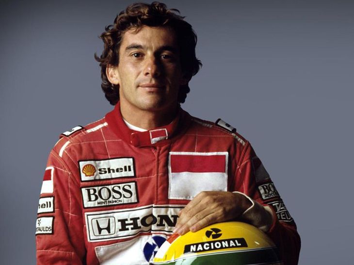 Ayrton Senna, leyenda del automovilismo internacional.