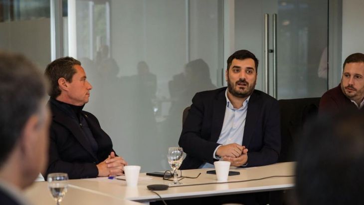 Francisco Loupias, legislador porteño, durante la reunión con taxistas y empresas de aplicaciones de viajes. Francisco Loupias, legislador porteño, durante la reunión con taxistas y empresas de aplicaciones de viajes.