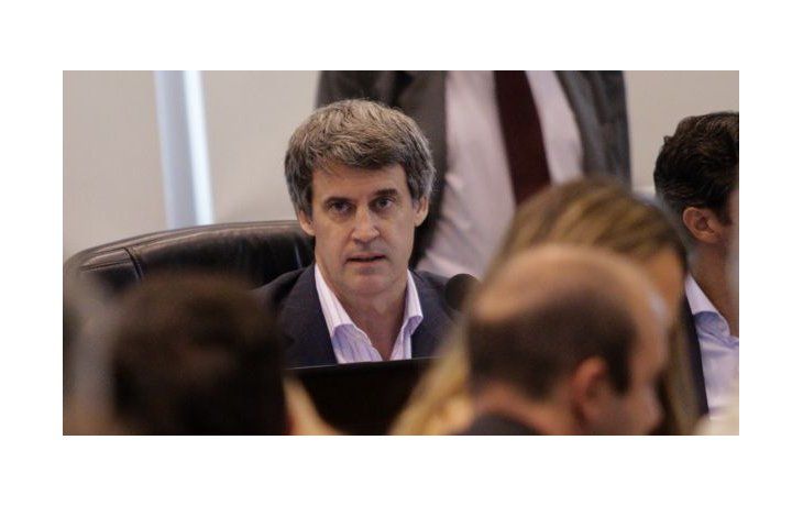 Road show de Prat Gay en NY para ofrecer títulos del acuerdo con fondos buitre