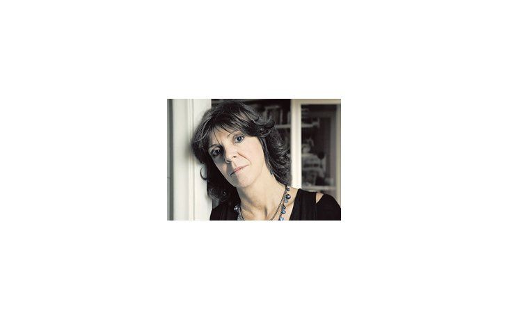 Mónica Viñao: «Cuando hablo de caída en el amor’, según la forma literal del inglés, me refiero a que uno debe estar vulnerable para enamorarse».