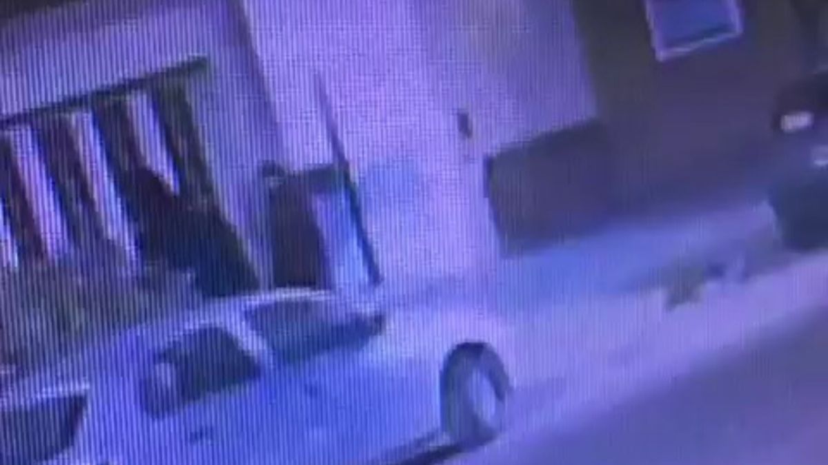 Caso Agostina Vega: el video del momento en que la adolescente entra a la casa del único detenido